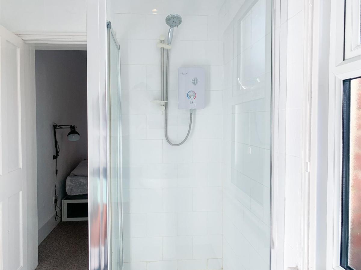 Love Lane - Cosy & Modern City Centre Guest Suite Canterbury Esterno foto